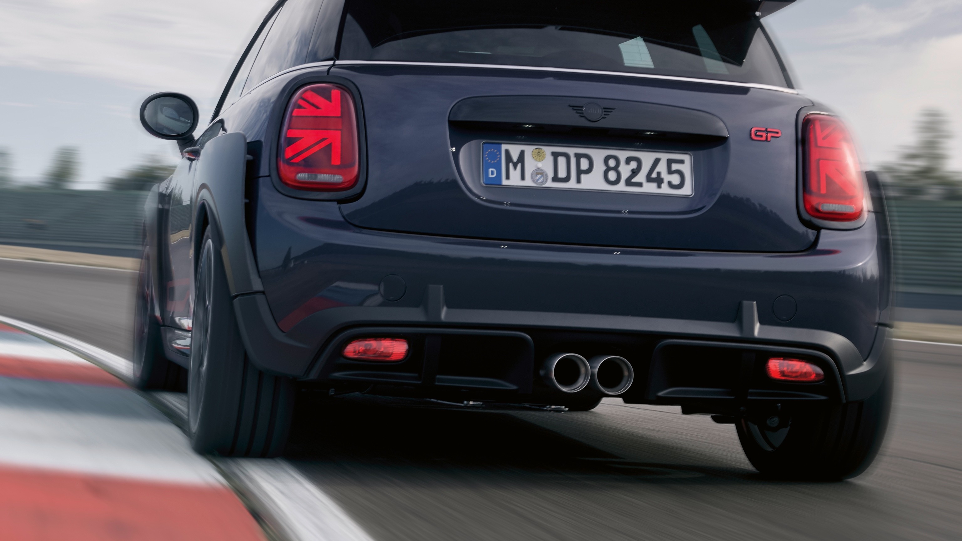 MINI John Cooper Works GP – задній бампер – дифузор MINI John Cooper Works GP – задній бампер – дифузор